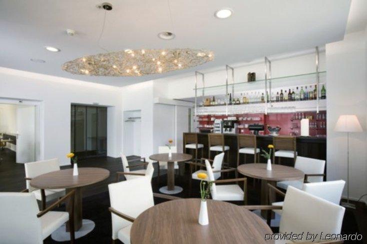 Parkhotel Gunten - Beach & Spa 餐厅 照片